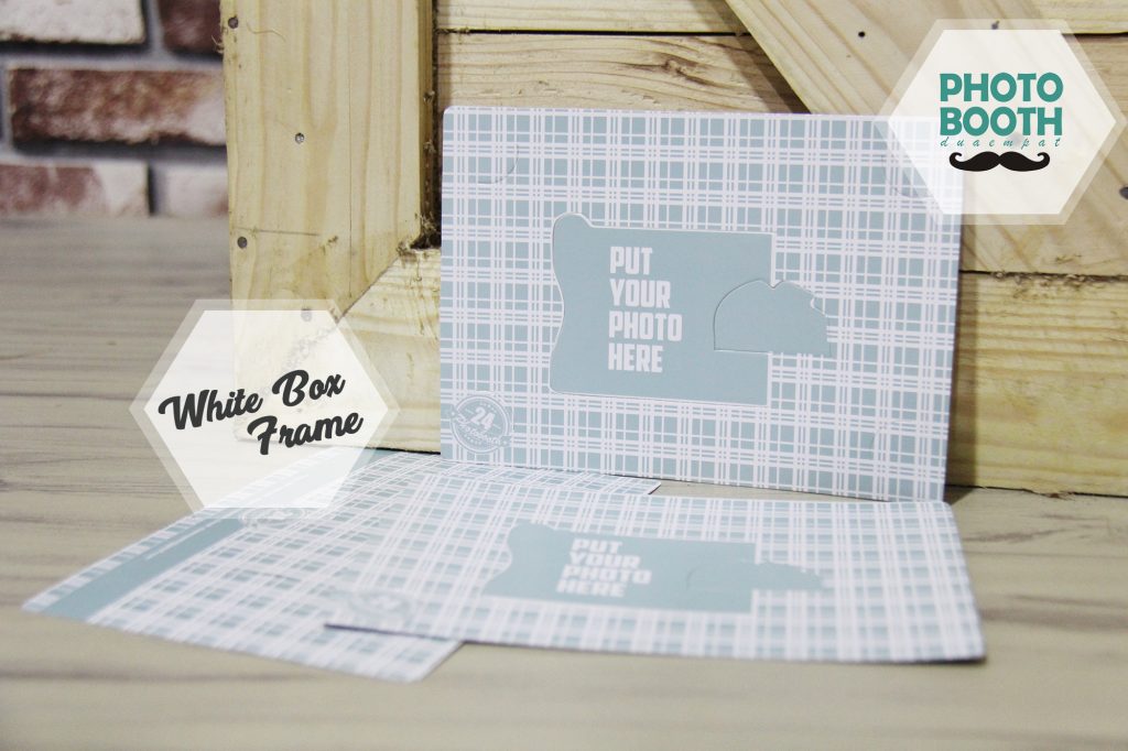 Frame-photobooth-White-box-photobooth-duaempat