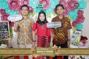 photobooth-wedding-photobooth-duaempat-photobooth-di-tanggerang-di-jakarta-barat